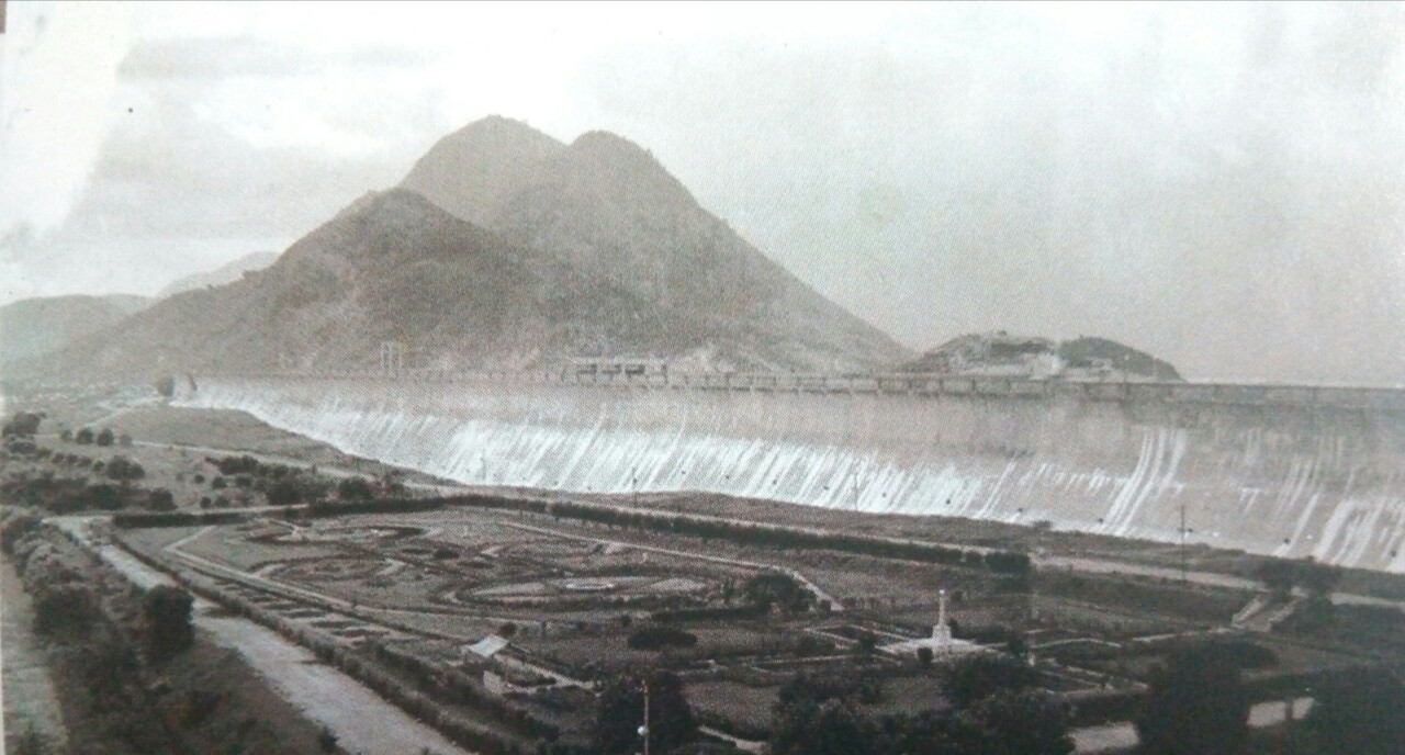 Malampuzha Dam vintage photograph — Palakkad heritage