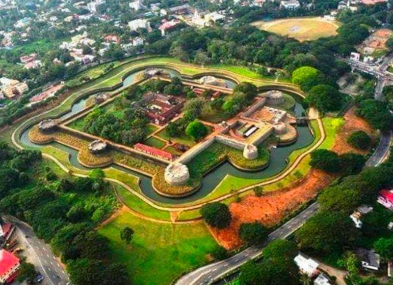Palakkad Fort - Tourist Destination in Palakkad, Kerala